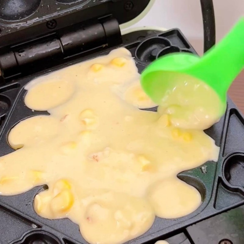 Bước 2 Làm bánh Takoyaki nhân tôm Takoyaki nhân tôm