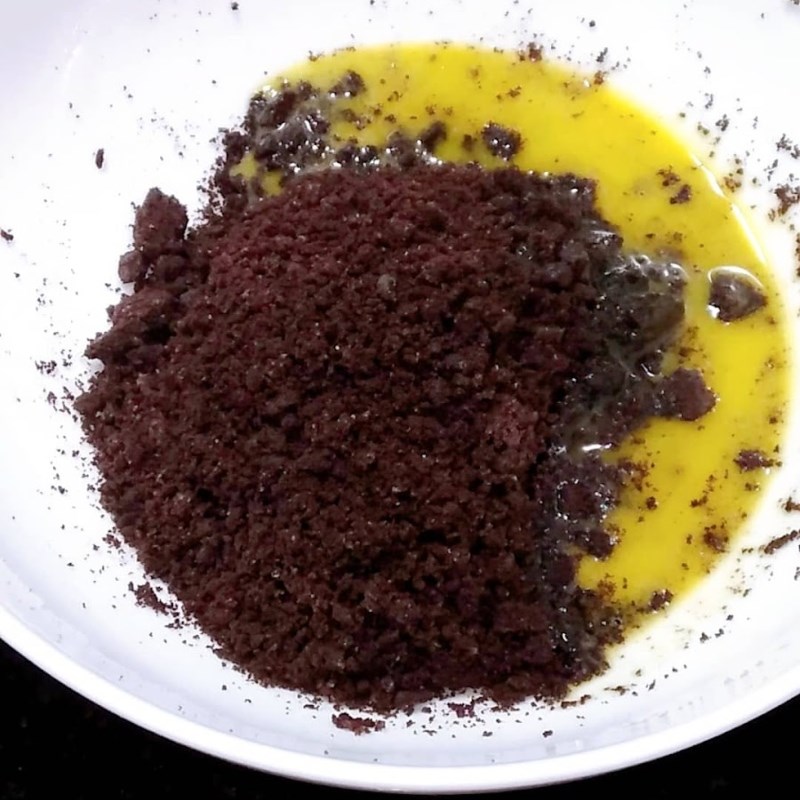 Bước 1 Làm đế bánh Bánh cheesecake oreo