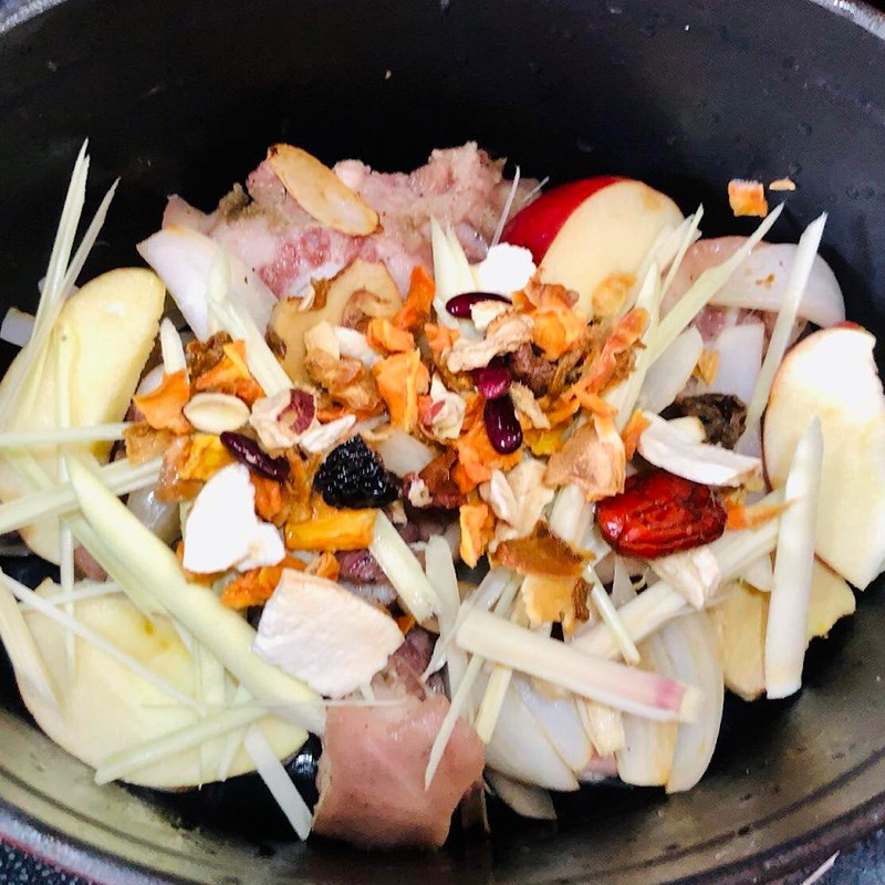 Bước 3 Làm đuôi bò hầm khoai tây Đuôi bò hầm khoai tây