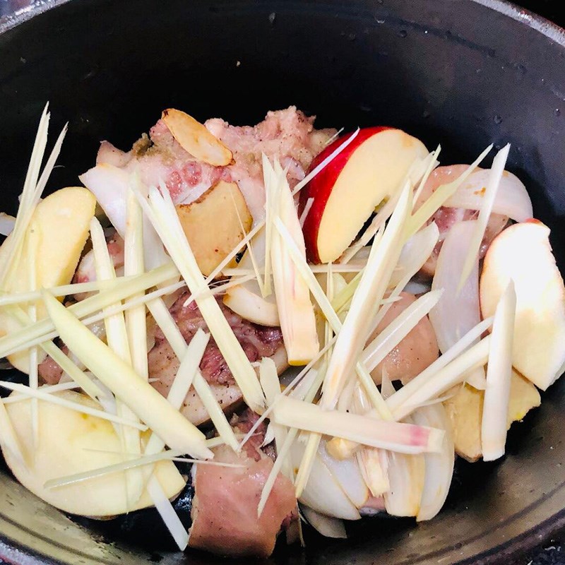 Bước 3 Làm đuôi bò hầm khoai tây Đuôi bò hầm khoai tây