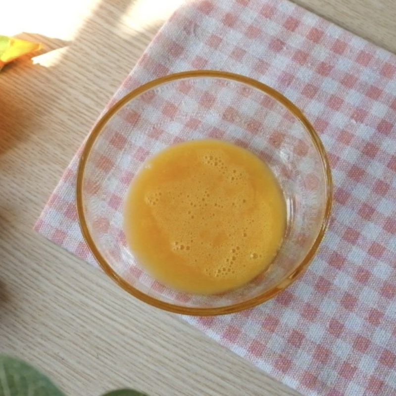 Bước 3 Làm nước sốt Salad tôm chanh dây