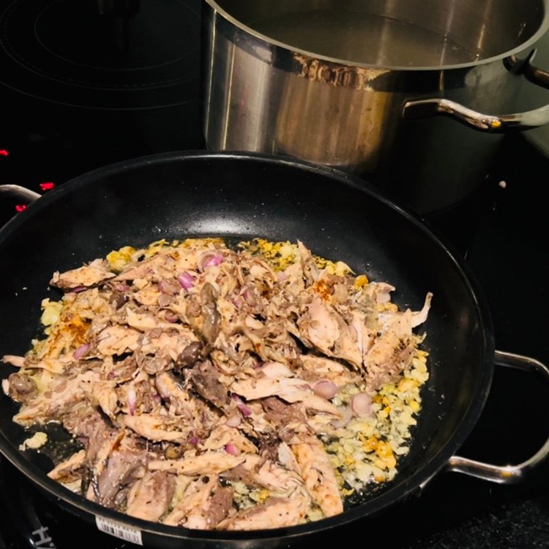 Bước 2 Nấu bánh canh Bánh canh cá ngừ