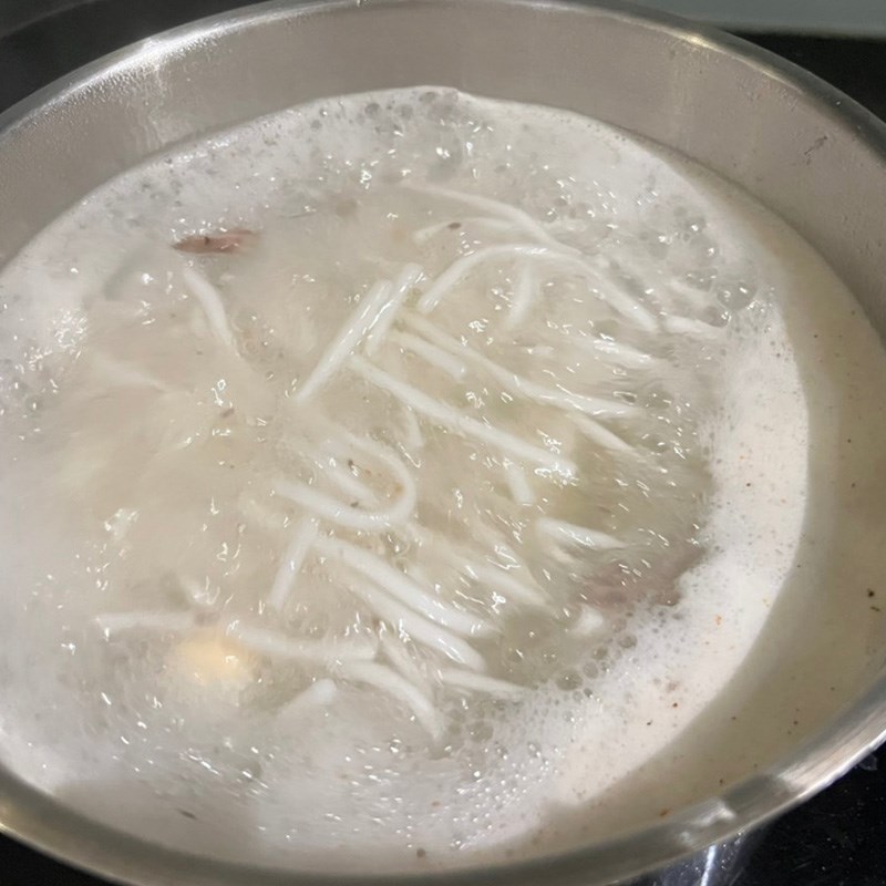 Bước 2 Nấu bánh canh Bánh canh cá ngừ