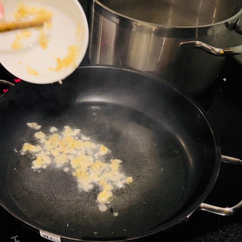 Bước 2 Nấu bánh canh Bánh canh cá ngừ