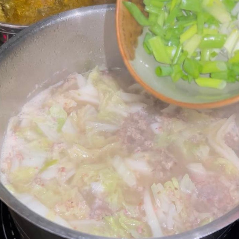 Bước 2 Nấu canh Canh cải thảo thịt bằm