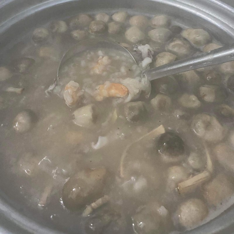 Bước 2 Nấu cháo hải sản Cháo hải sản