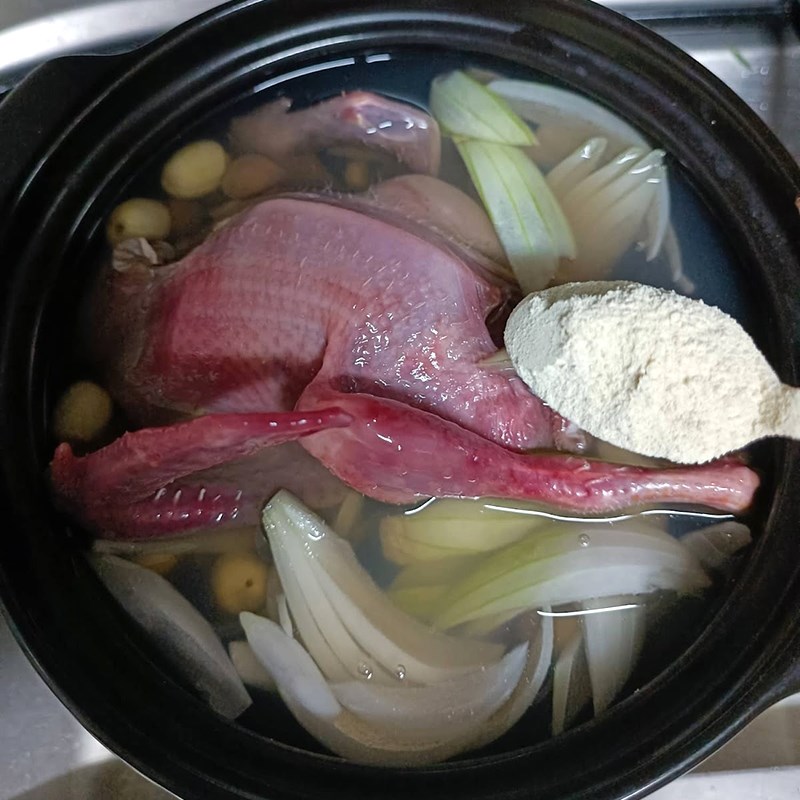 Bước 3 Nêm nếm và hoàn thiện bồ câu hầm đậu đen Bồ câu hầm đậu đen hạt sen