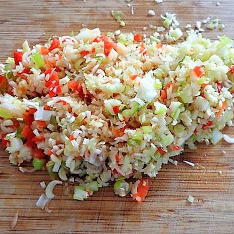 Bước 1 Sơ chế nguyên liệu Hến xào sả ớt