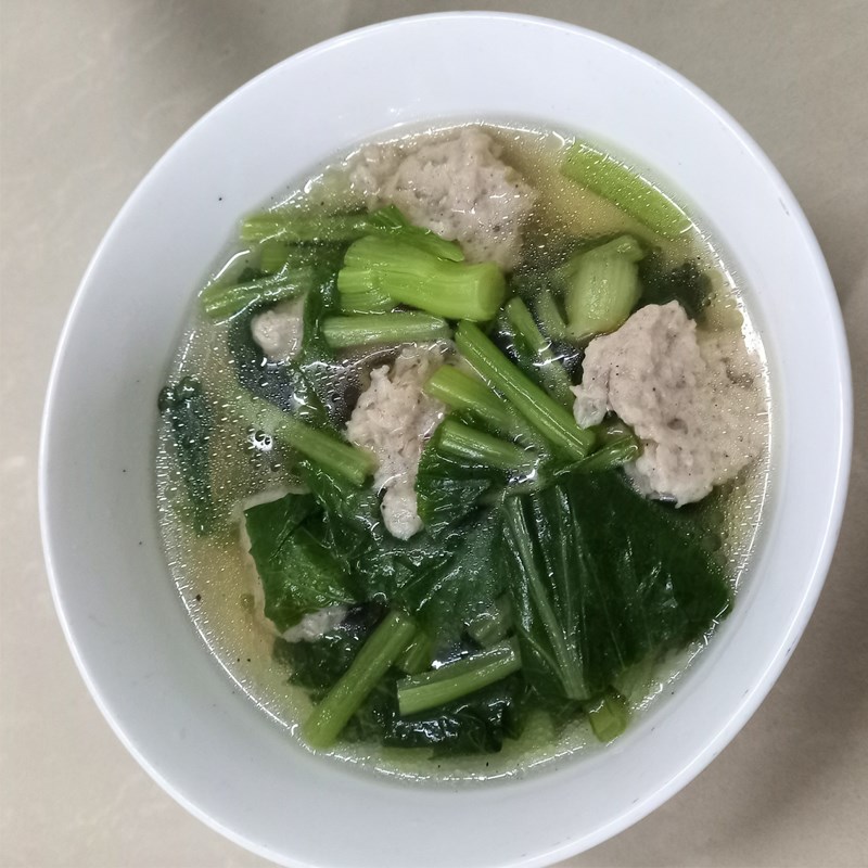 Bước 4 Thành phẩm Canh cải ngọt nấu chả cá thác lác