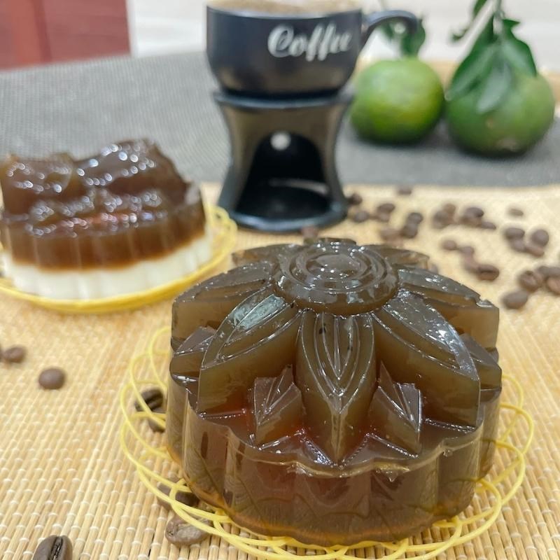Bước 4 Thành phẩm Bánh Trung Thu rau câu cà phê nhân bánh flan