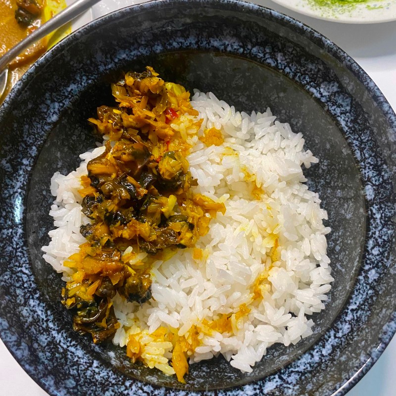 Bước 3 Thành phẩm Ốc bươu xào sả nghệ