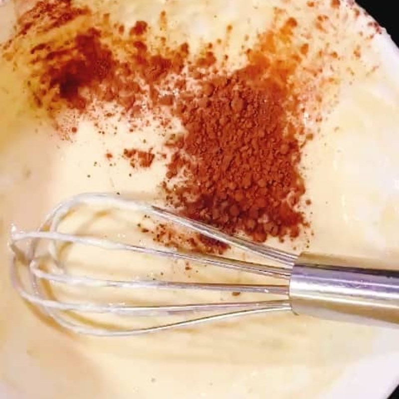 Bước 2 Trộn bột Bánh muffin chuối socola bằng nồi chiên không dầu