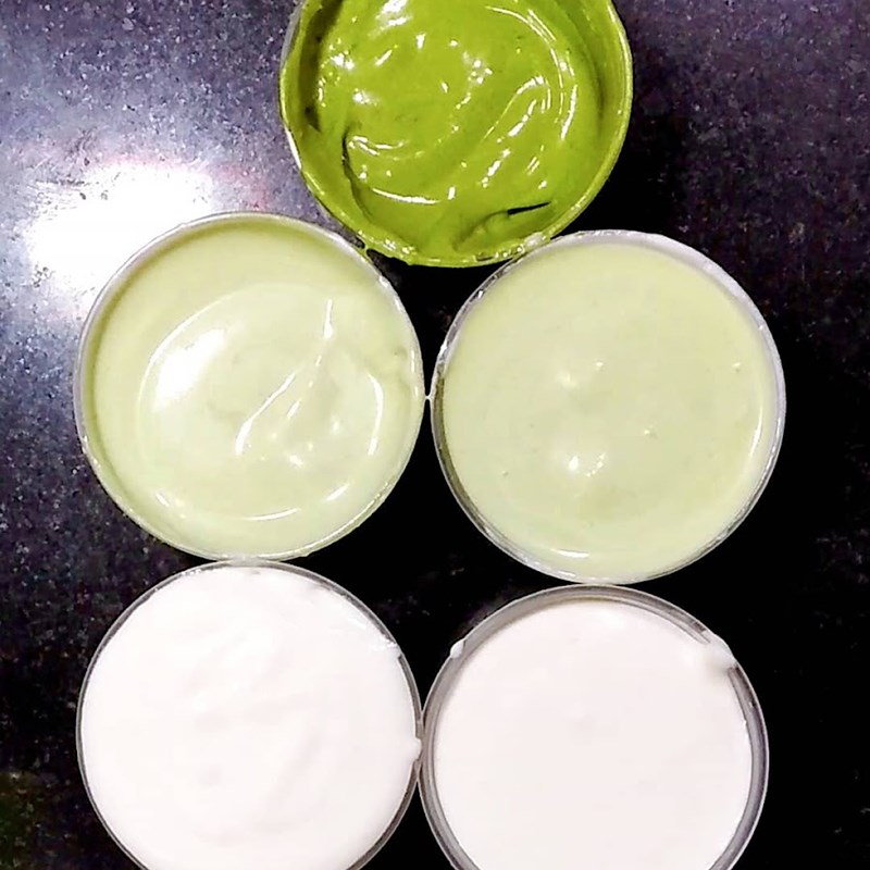 Bước 5 Trộn trà xanh với hỗn hợp kem cheese Cheesecake trà xanh (matcha) oreo