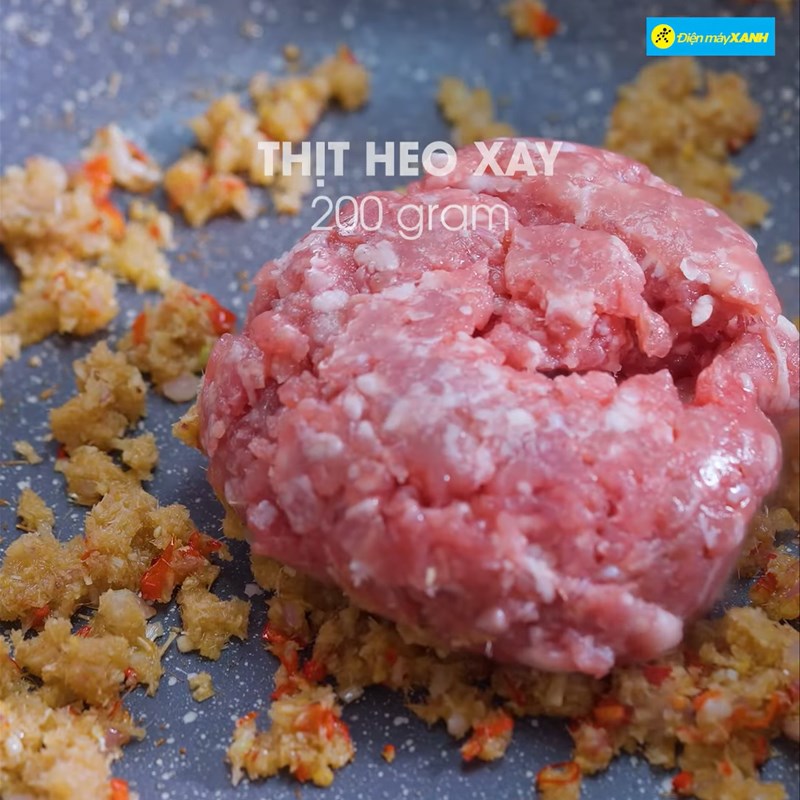 Bước 3 Xào nghêu Cơm nghêu thịt xào cay