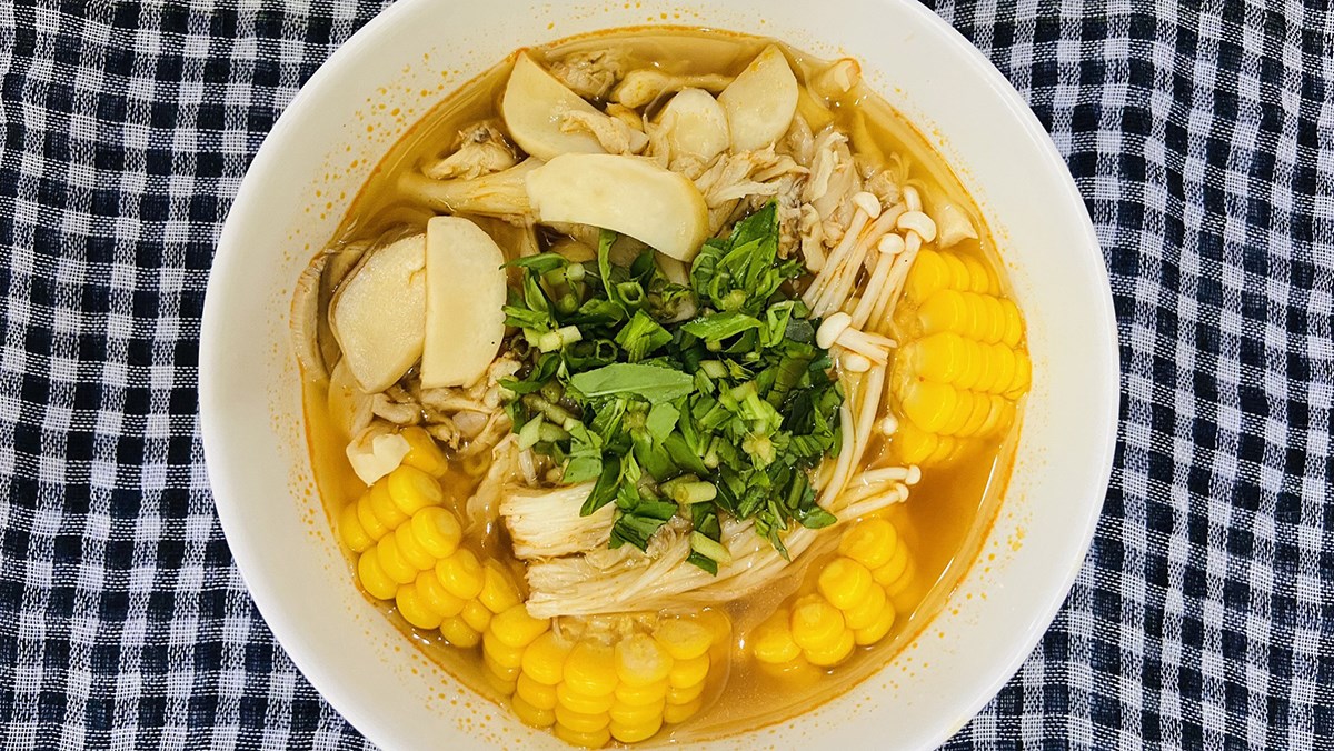 Mì cay chay bột ớt