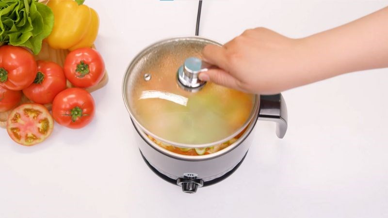 Đậy nắp v&agrave; đợi m&igrave; ch&iacute;n