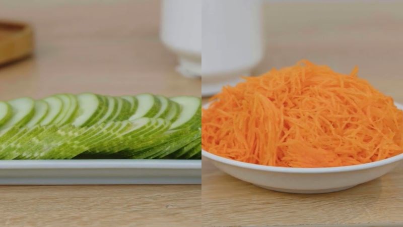 C&agrave; rốt b&agrave;o sợi, dưa leo cắt l&aacute;t của m&aacute;y xay đa năng Philips HR7510/00