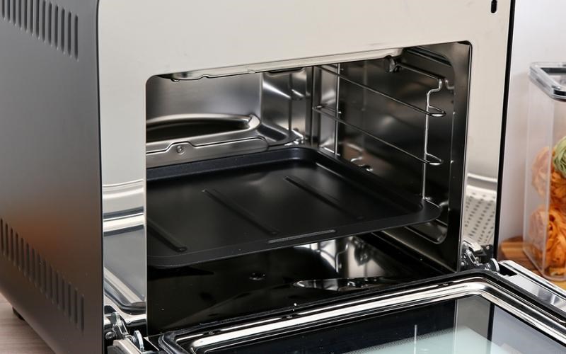 Khay nướng c&oacute; lớp chống d&iacute;nh, an to&agrave;n sức khỏe