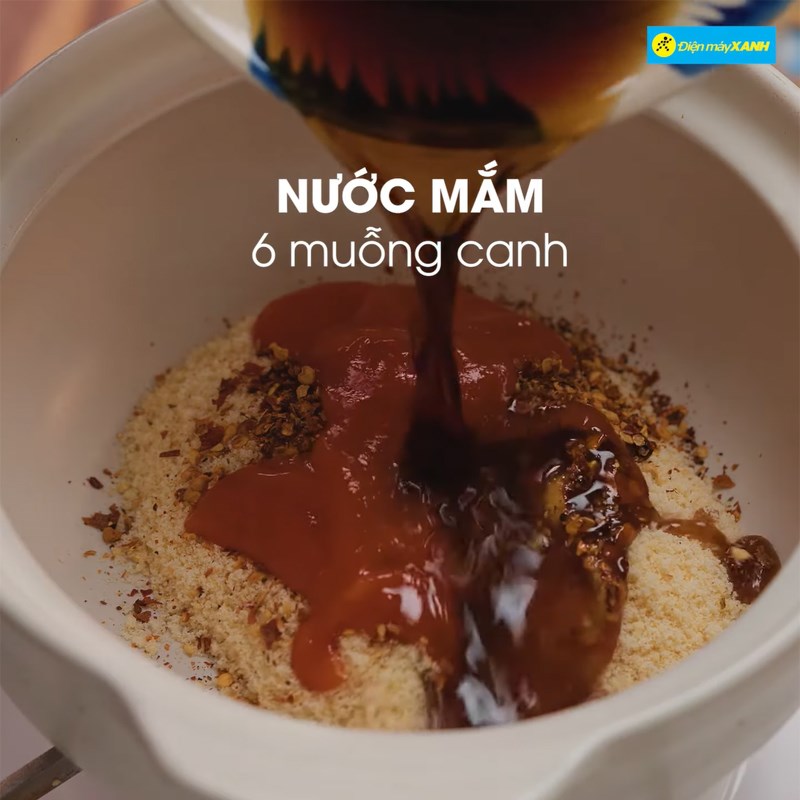 Bước 3 Nước sốt Thái chua cay Cá chiên giòn sốt mắm Thái