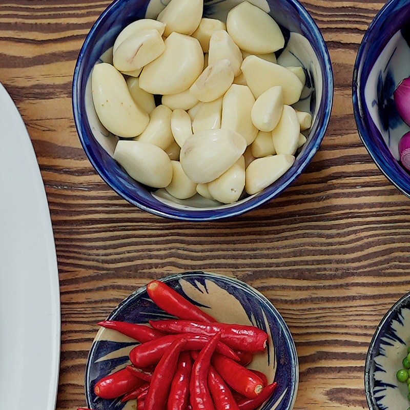 Bước 1 Sơ chế nguyên liệu Sốt nướng muối ớt