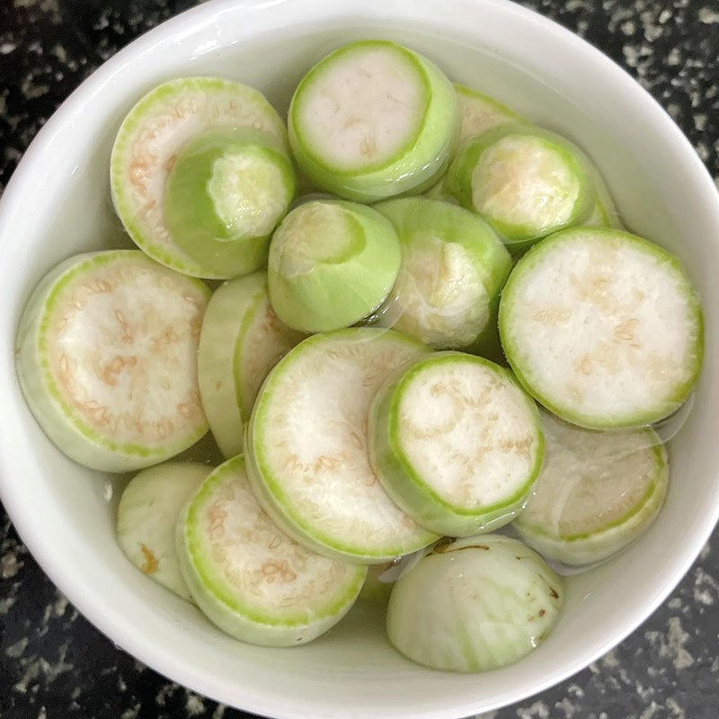 Bước 2 Sơ chế nguyên liệu khác Gỏi đu đủ ba khía