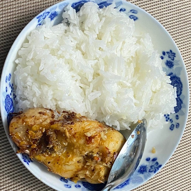 Bước 4 Thành phẩm Cá hú chiên sả ớt