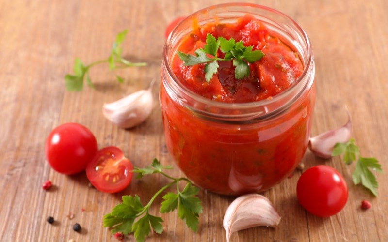 M&aacute;y xay sinh tố c&oacute; c&ocirc;ng dụng l&agrave;m nước sốt thơm ngon, hấp dẫn