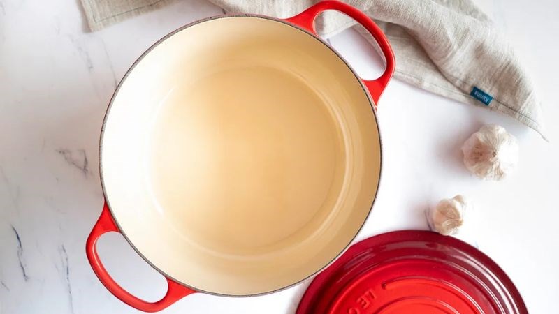 L&ograve;ng nồi tr&aacute;ng men, chống d&iacute;nh tốt