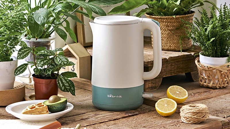 B&igrave;nh thủy điện c&oacute; khả năng giữ nước n&oacute;ng sau khi đun