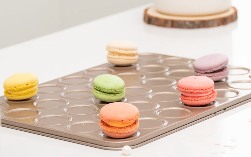 Khay nướng bánh macaron hỗ trợ làm bánh