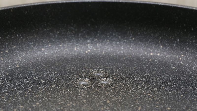 Chảo nh&ocirc;m chống d&iacute;nh 30 cm Sunhouse SBD30 