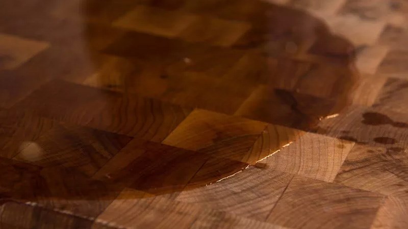 Dầu kho&aacute;ng bảo quản bếp gỗ