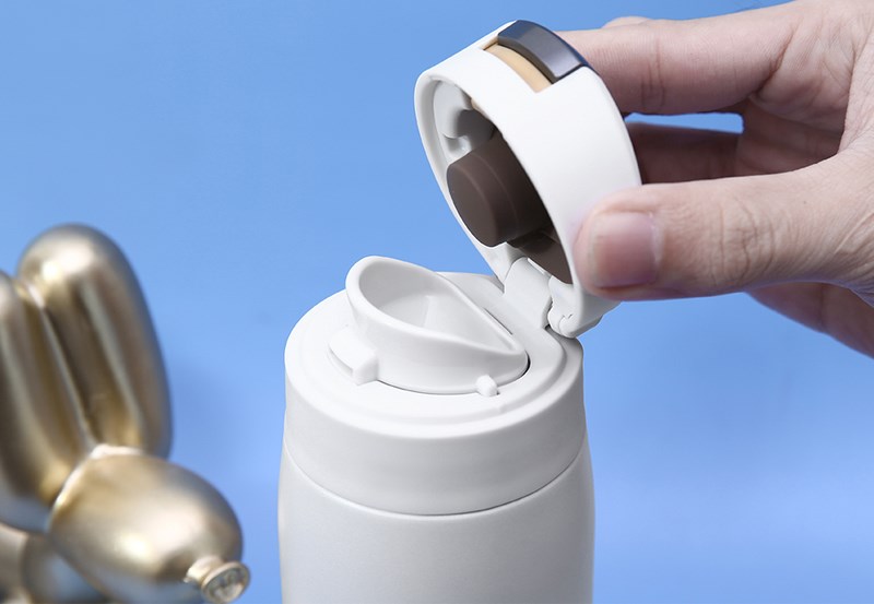 Nắp đậy 2 cấp, mở trượt đẩy và tự động khóa