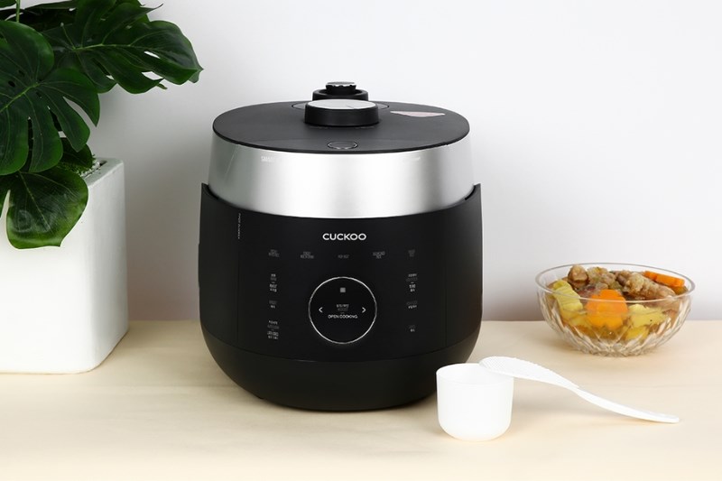 Nồi cơm &aacute;p suất cao tần Cuckoo 1.08 l&iacute;t CRP-LHTR0609F/BKSIVNCV