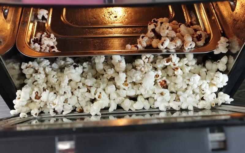 L&agrave;m bỏng ng&ocirc; từ l&ograve; chi&ecirc;n kh&ocirc;ng dầu