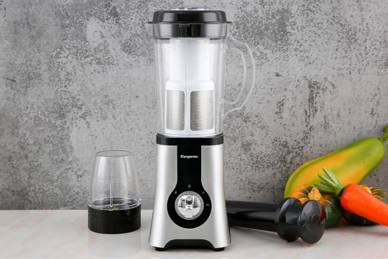 M&aacute;y xay sinh tố Kangaroo hoạt động c&ocirc;ng suất lớn