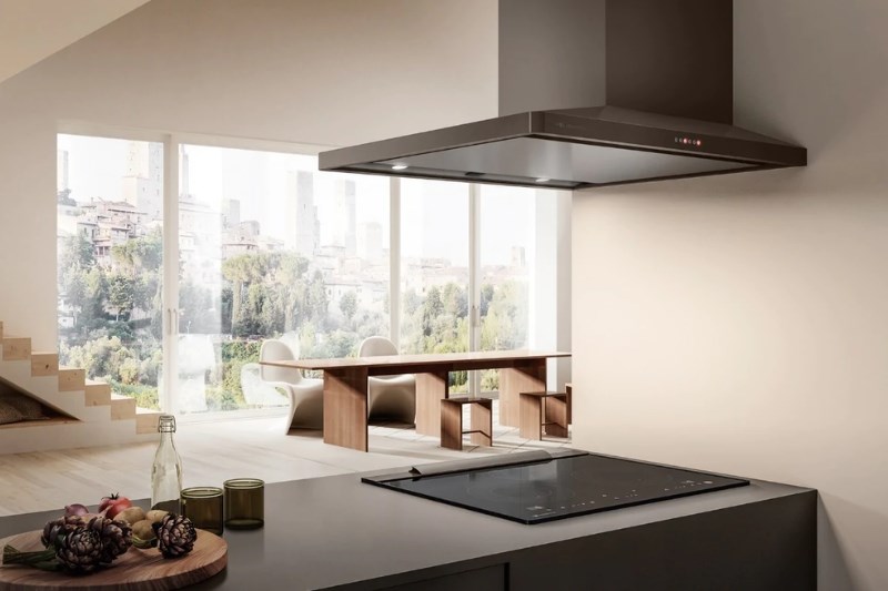 N&ecirc;n mua m&aacute;y h&uacute;t m&ugrave;i &acirc;m tủ hay m&aacute;y h&uacute;t m&ugrave;i &aacute;p tường cho nh&agrave; bếp