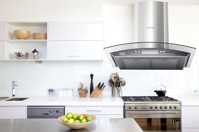 Máy hút mùi kính cong Sunhouse SHB6626