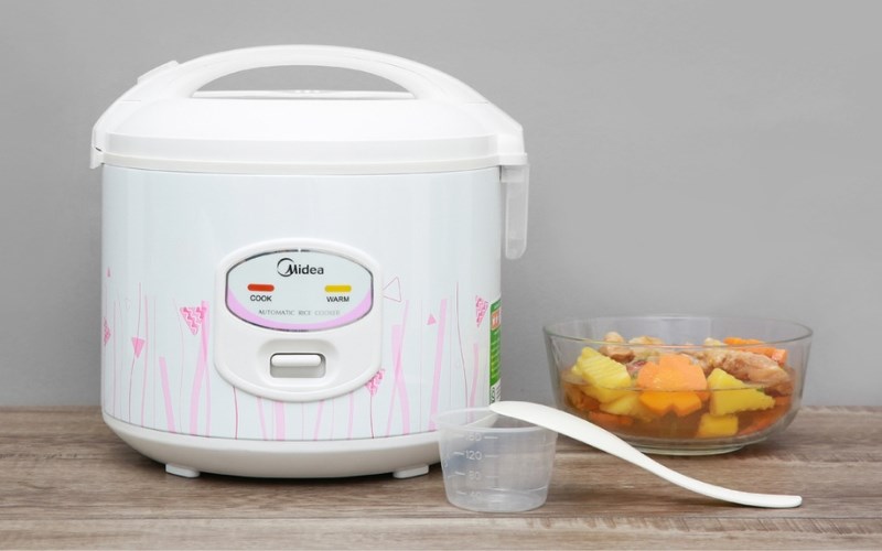 Nồi cơm nắp g&agrave;i Midea 1.5 l&iacute;t MR-CM1533