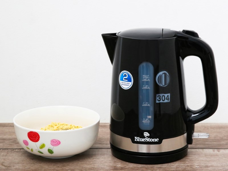 B&igrave;nh đun si&ecirc;u tốc BlueStone 1.7 l&iacute;t KTB-3417