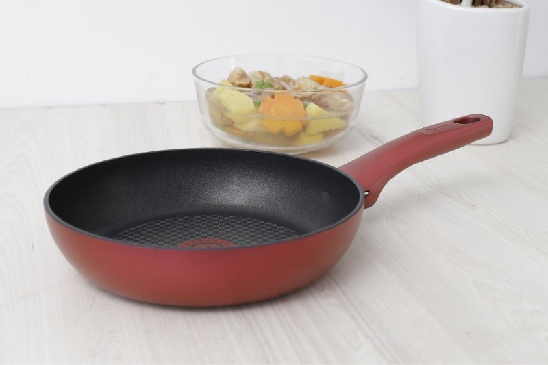 Chảo nhôm chống dính đáy từ 21 cm Tefal C6820275