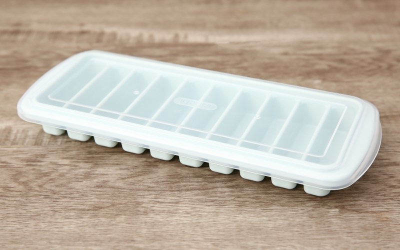 Khay đ&aacute; nhựa c&oacute; nắp 10 vi&ecirc;n Kari Inochi HIN.KDCN.10VI