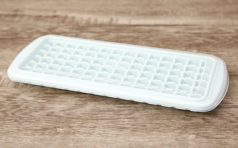 Khay đ&aacute; nhựa c&oacute; nắp 10 vi&ecirc;n Kari Inochi HIN.KDCN.10VI