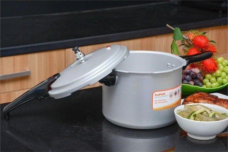 Nồi &aacute;p suất cơ