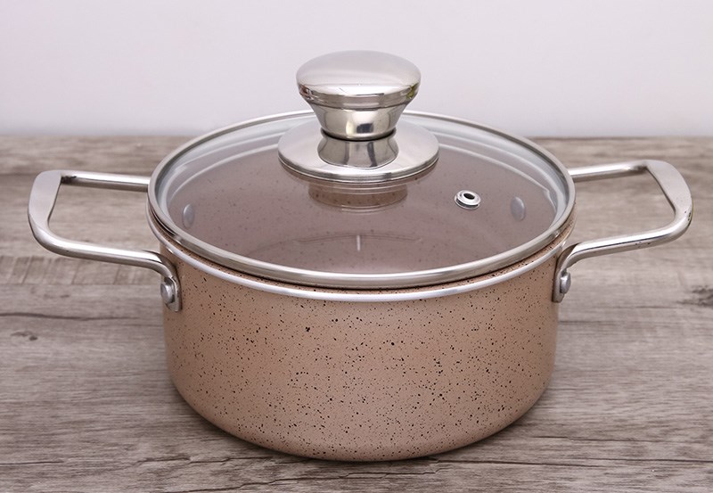 Nồi nh&ocirc;m chống d&iacute;nh nắp k&iacute;nh 20 cm Hommy NE008-20