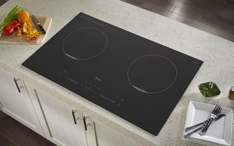 Bếp từ đ&ocirc;i lắp &acirc;m Midea MC-IH3520 c&oacute; thiết kế nhỏ gọn