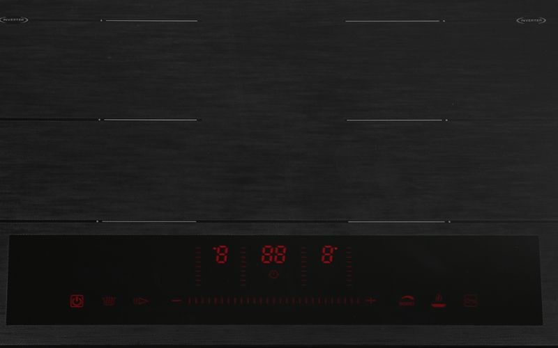 Bếp từ Zemmer c&oacute; bảng điều khiển cảm ứng trượt ri&ecirc;ng biệt