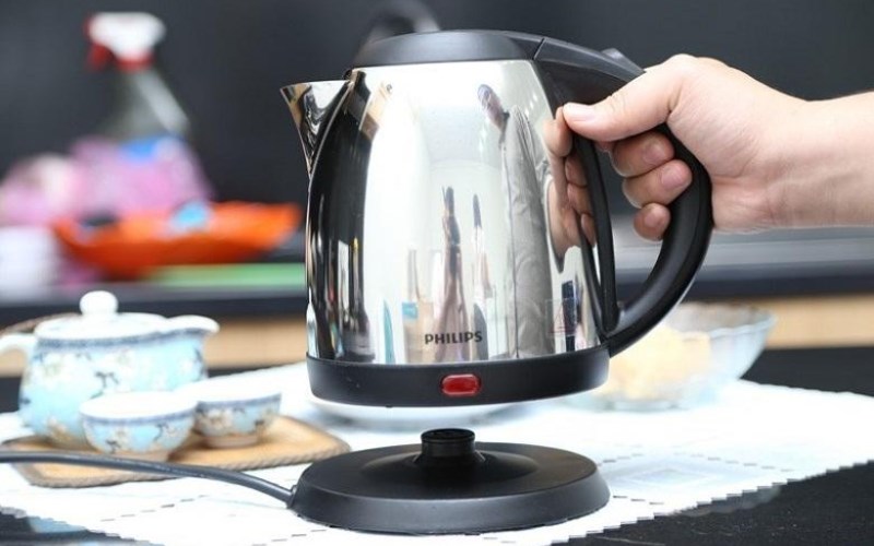 B&igrave;nh đun si&ecirc;u tốc Philips 1.2 l&iacute;t HD9303