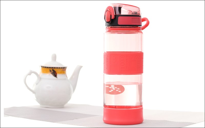 B&igrave;nh đựng nước nhựa 770 ml DMX-PC004