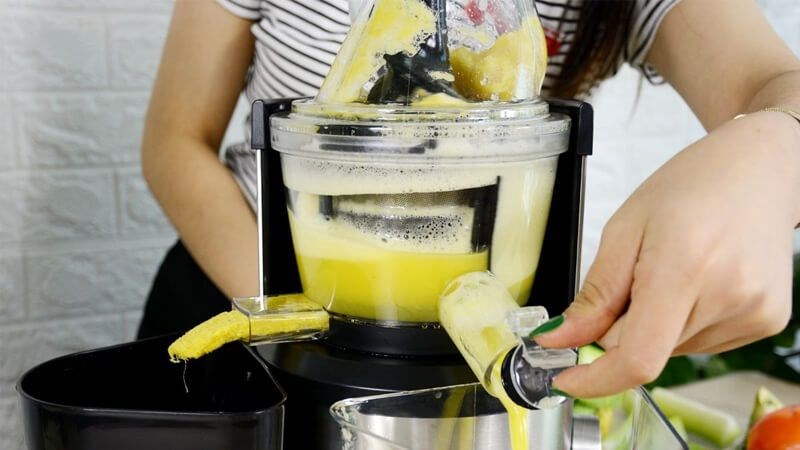 M&aacute;y &eacute;p dọc dễ bị kẹt m&aacute;y